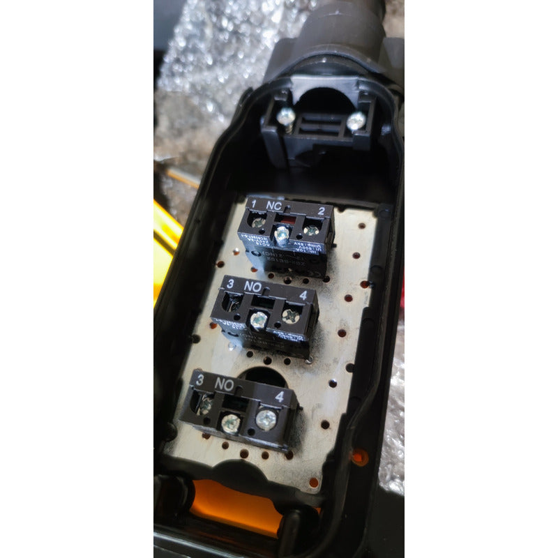 Botónera Switch Puente Grua 3 Botones - 1 Eje Con Emergencia Amarillo